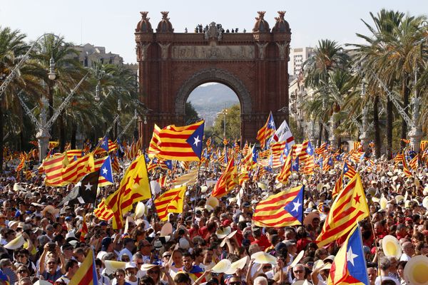 "Diada": les Catalans fêtent leur fête nationale en 2016 à Barcelone.