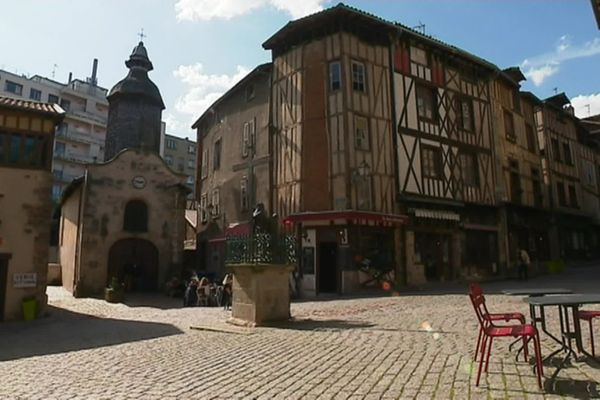 La vénérable chapelle Saint Aurélien, jouyeau de la rue de la Boucherie à Limoges, va s'offrir unr beauté.