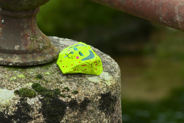 La chasse aux galets à la côte en Vendée.