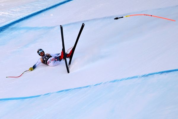 Après la chute d'Alexis Pinturault vendredi 12 janvier, le Norvégien Aleksander Aamodt Kilde est également tombé à Wengen (Suisse) ce samedi 13 janvier.