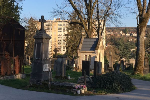 Les cimetières de Besançon sont fermés au public pendant l'épidémie 