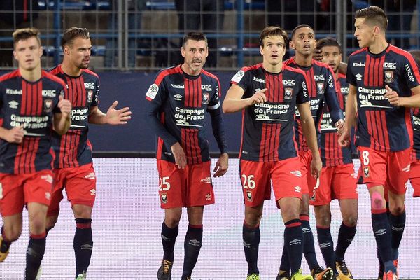 Ivan Santini et ses coéquipiers du stade Malherbe