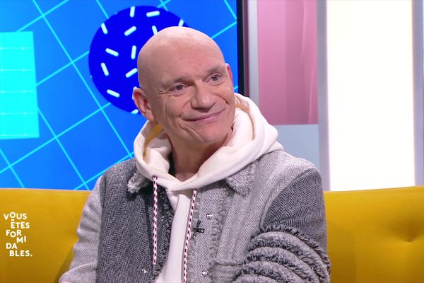 Gaëtan Roussel parle du retour de Louise Attaque le jeudi 30 mars 2023 sur le plateau de "Vous êtes formidables".