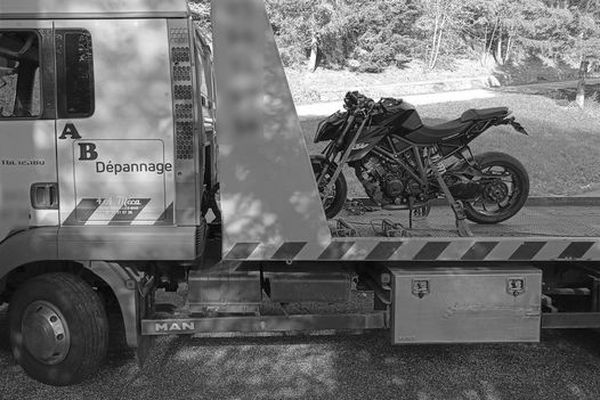 La moto du contrevenant a été placée en fourrière administrative en attendant la décision du tribunal.