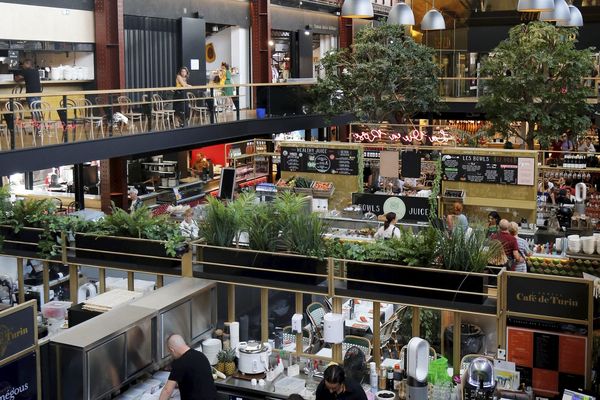 La Gare du Sud souffre tellement de la chaleur que les clients se raréfient et que des commerces ont été contraints de tirer le rideau