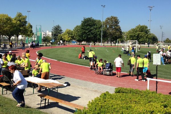 Ils étaient quelque 150 participants au stade Georges Hebert, à Reims, ce 28 juin