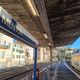 Un train TER en gare de Menton.