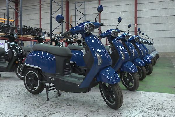 L'entreprise Mob-ion assemblait des scooters électriques sur le site d'une ancienne friche industrielle à Guise dans l'Aisne.