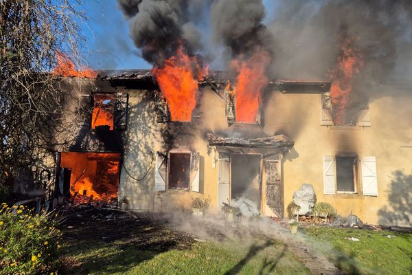 Une adolescente, en quatrième année de formation JSP dans le Tarn-et-Garonne, a sauvé son grand-père d’un incendie qui a ravagé leur maison.