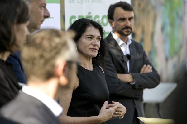 En juin 2020, Nathalie Perrin-Gilbert et Grégory Doucet annoncent la fusion de leurs listes respectives, ils remporteront ensemble la mairie de Lyon.