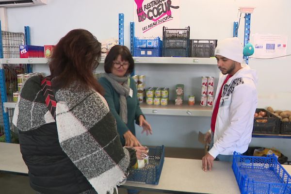 L'association a distribué 33 800 repas. C'est 39% de moins que l'an passé à la même date.