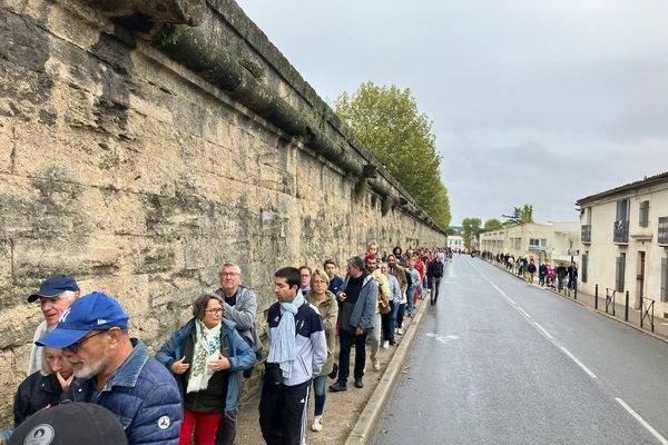 La foule en marche vers la Grande Braderie des J.O 2024, ce dimancne à Montpellier.