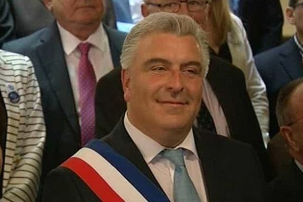 Frédéric Cuvillier renoue l'écharpe pour un troisième mandat de maire de Boulogne-sur-Mer