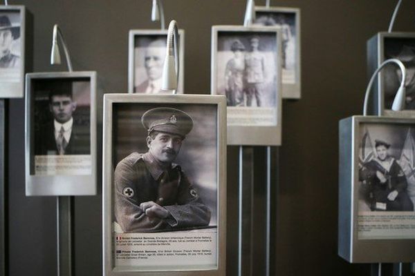 Portraits de soldats alliés et vie dans les tranchées à découvrir dans le nouveau musée de la bataille de Fromelles