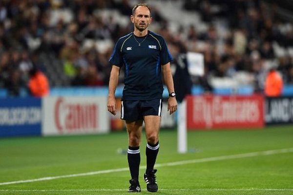 Romain Poite, lors du match de Coupe du Monde Nouvelle Zélande Namibie à Londres le 24 septembre