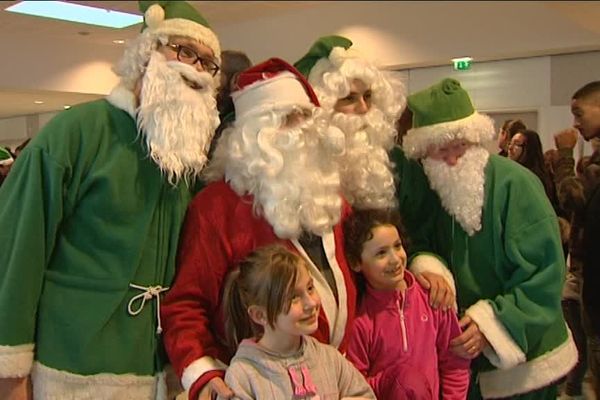 Les Pères Noëls verts sont au rendez-vous depuis 40 ans