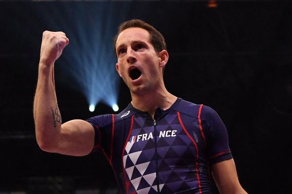 En Pologne le 8 juin, Renaud Lavillenie a passé 5,91 m au deuxième essai. Photo : 04/03/2018