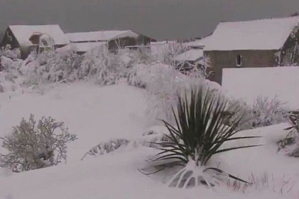 Urville-Nacqueville (Manche) sous la neige ... mardi 12 mars 2013