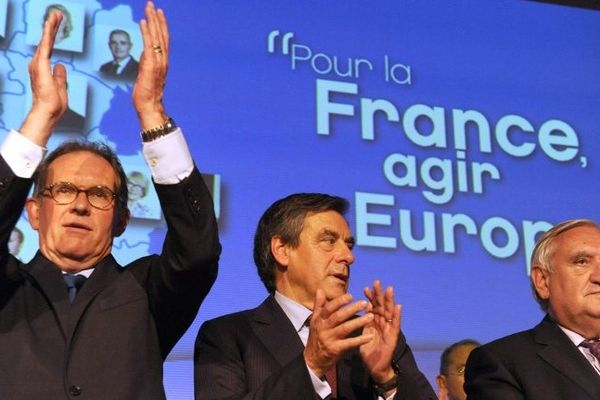 Alain Cadec, aux côtés de François Fillon et Jean-Pierre Raffarin