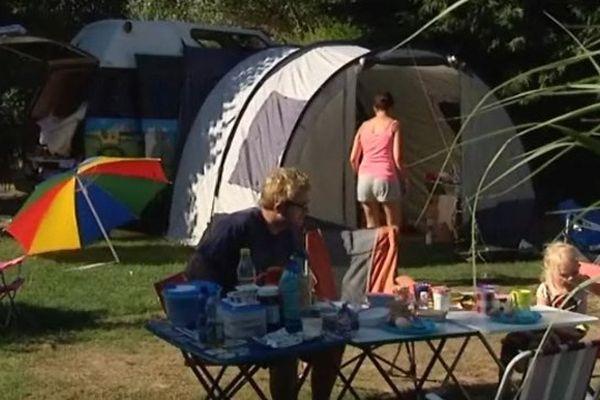 Les vacances ne sont pas terminées pour tout le monde ce jeudi au camping de Saint-Aubin-sur-Mer