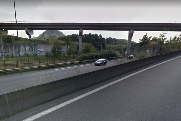 L'accident a eu lieu sur l'auturoute A21, à hauteur de Dourges. 