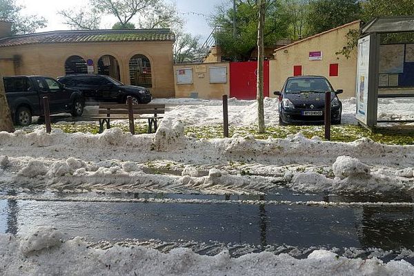 Vendargues (Hérault) - la commune après le passage de l'orage de grêle - 17 août 2016.