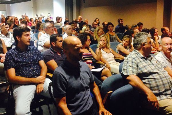 Les professeurs du lycée Laetitia Bonaparte, à Ajaccio, assistent à leur réunion de rentrée vendredi 2 septembre.