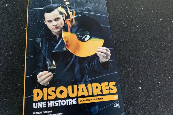 Francis Dordor, journaliste musical, ancien rédacteur en chef du mensuel Best et reporter à l’hebdomadaire les Inrockuptibles, a signé "Disquaires, une histoire"