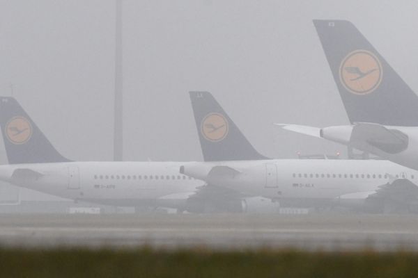 Les avions de Lufthansa cloués au sol par une grève des pilotes.