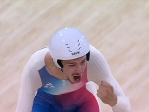 Alexandre Léauté remporte la Médaille d'or lors de l'épreuve de poursuite des Paralympiques de Paris 2024