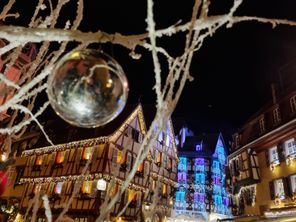 Le marché de Noël de Colmar recèle de surprises et mérite au moins autant le détour que celui de Strasbourg.