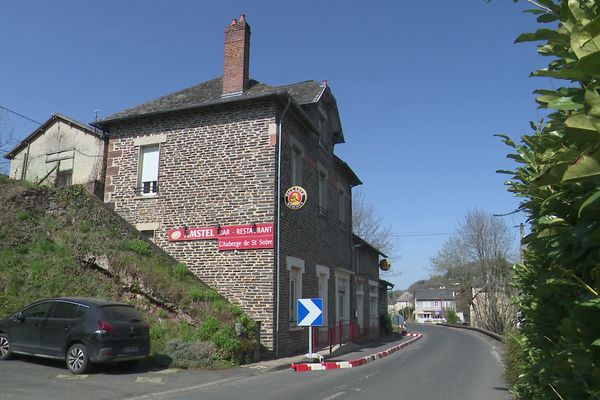 L'auberge de St-Solve a rouvert.