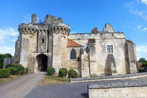 Le château de Berzy-le-sec dans l'Aisne