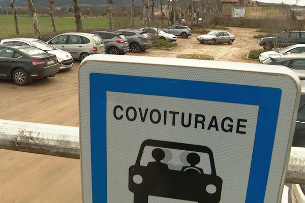 En Haute-Loire, le covoiturage a progressé grâce aux réseaux sociaux.