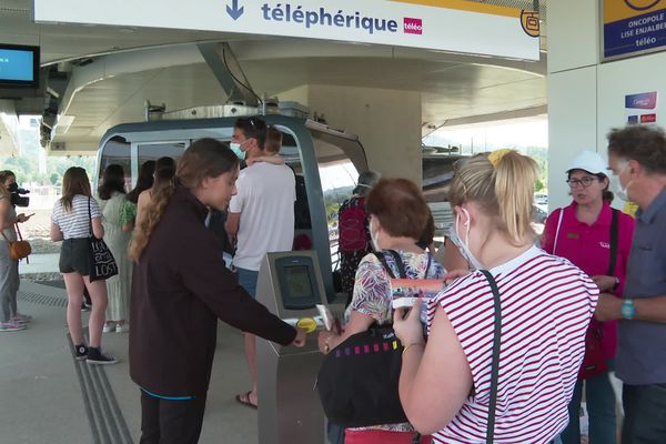 Pour son lancement en mai 2022, Téléo était gratuit les deux premiers jours.