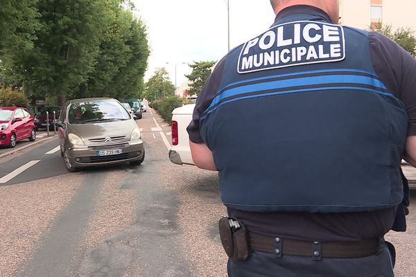 A Rouen les soirs de match du RHE sur l'île Lacroix, la police municipale donnera la priorité d'accés aux riverains