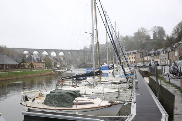 Le port de Dinan