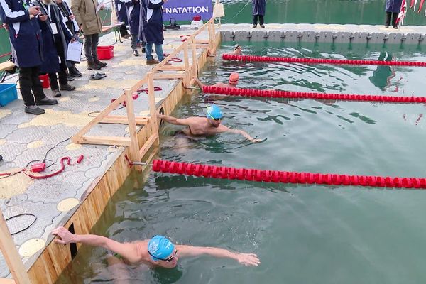 La championnat de France de nage en eau glacée a lieu du 29 février au 1er mars 2020 à  Samoëns en Haute-Savoie. 