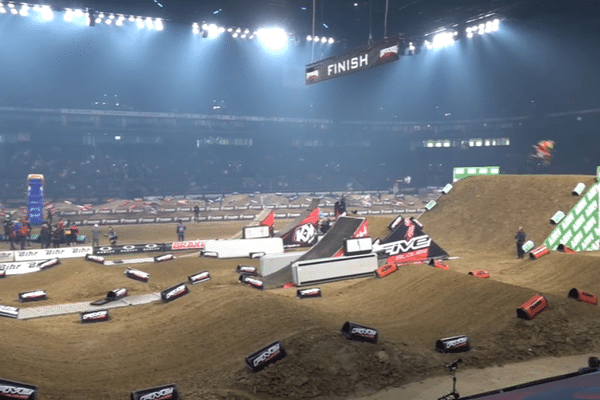 39e édition du Supercross à la Paris La Défense Arena