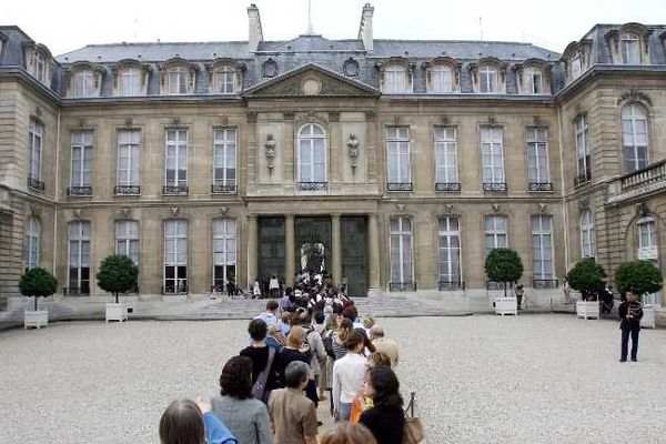 Le Palais de l'Elysée : le mythique Hôtel d'Evreux ouvre ses portes tout le week-end de 8h à 19h, attention il risque d'y avoir beaucoup d'attente...