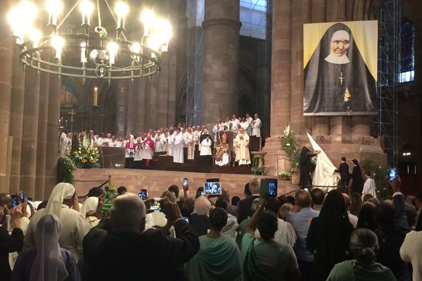 1700 invités réunis en la cathédrale de Strasbourg pour la béatification de Mère Alphonse-Marie