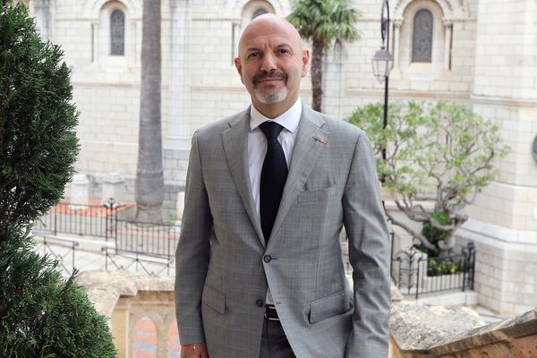 Laurent Anselmi devant le palais de justice de Monaco en octobre 2017.