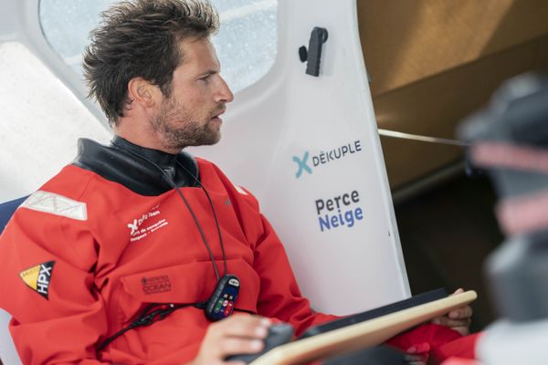 Le skipper William Mathelin-Moreaux se prépare à la Route du Rhum sur son Class40