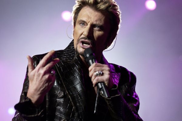 Johnny Hallyday sur scène à Bercy en 2003.