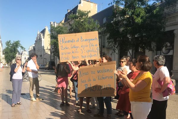 Les enseignants grévistes de la Vienne retiennent les notes et les copies du bac