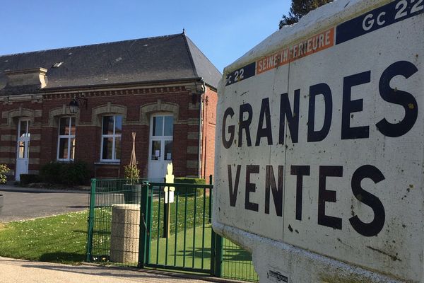 La commune des Grandes-Ventes voisine avec la forêt d'Eawy, qui donne des envies de randonnées à certaines personnes