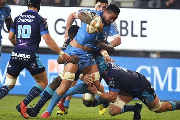 Le rugby est-il un sport trop dangereux ? Sur cette photographie, le MHR rencontrait Grenoble, au Stade des Alpes, le 22 décembre 2018.