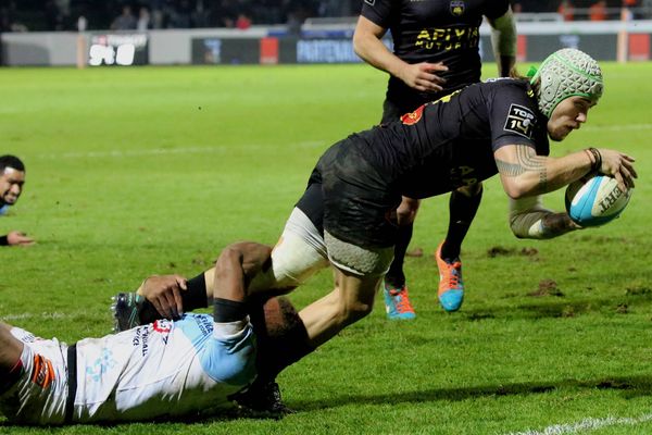 Gabriel Lacroix, homme du match, avec 4 essais.