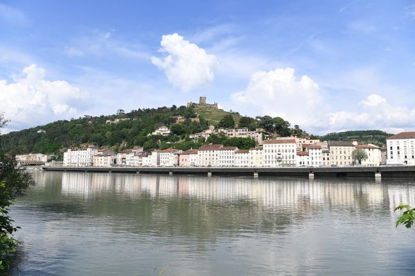 Le Rhône à Vienne dans le département de l'Isère