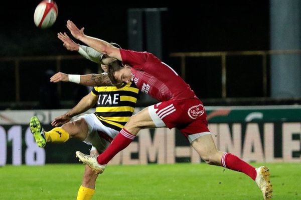 Match aller le 1 décembre 2017 : les Jaune et Noir s'étaient imposés à Dax face à leurs hôtes les Rouge et Blanc: 13 à 29. 